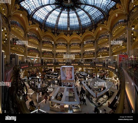 Paris 40, Boulevard Haussmann, Galeries Lafayette 